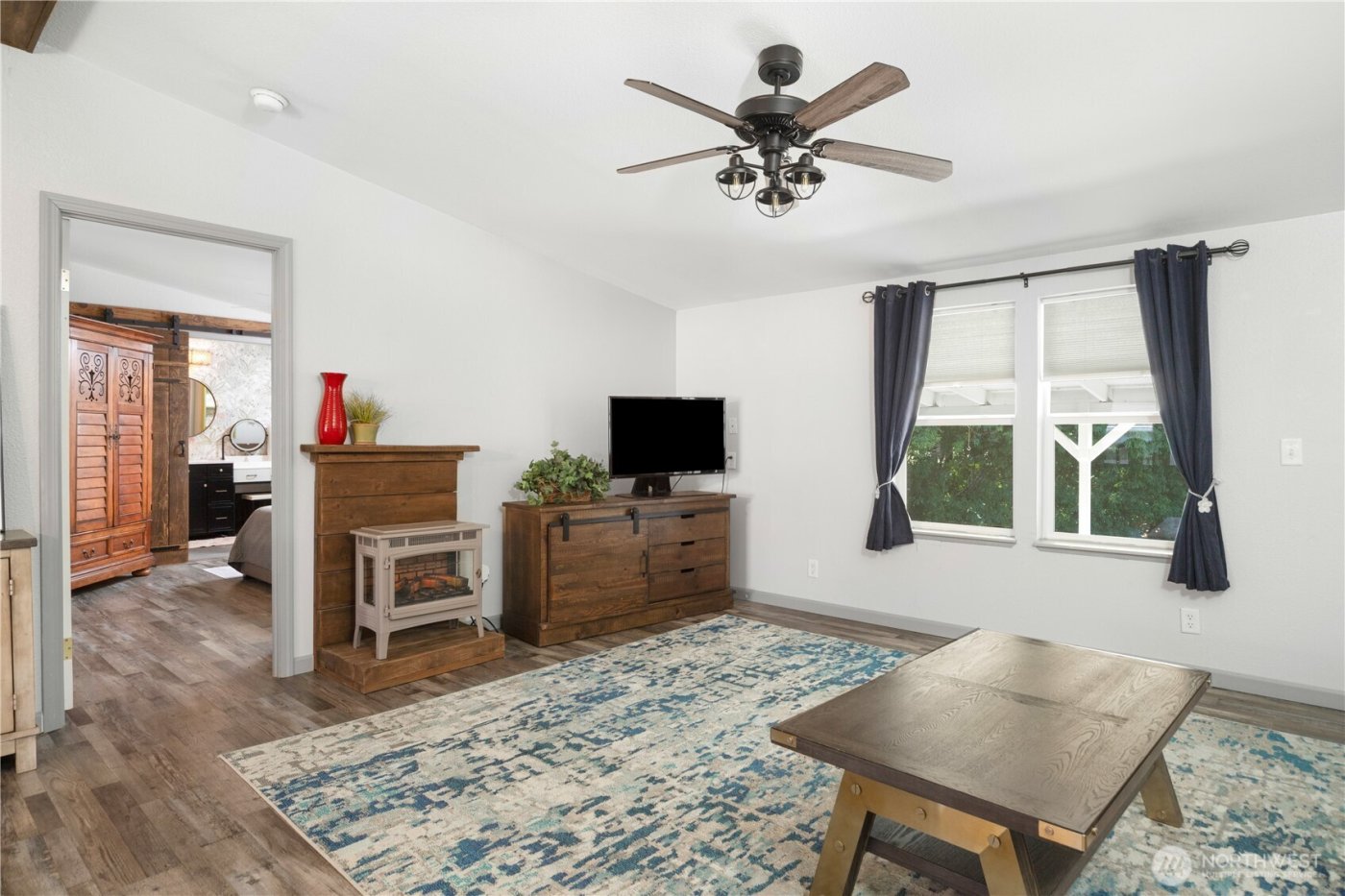 6630 NE Aquarius Lane , Bremerton, WA 98311