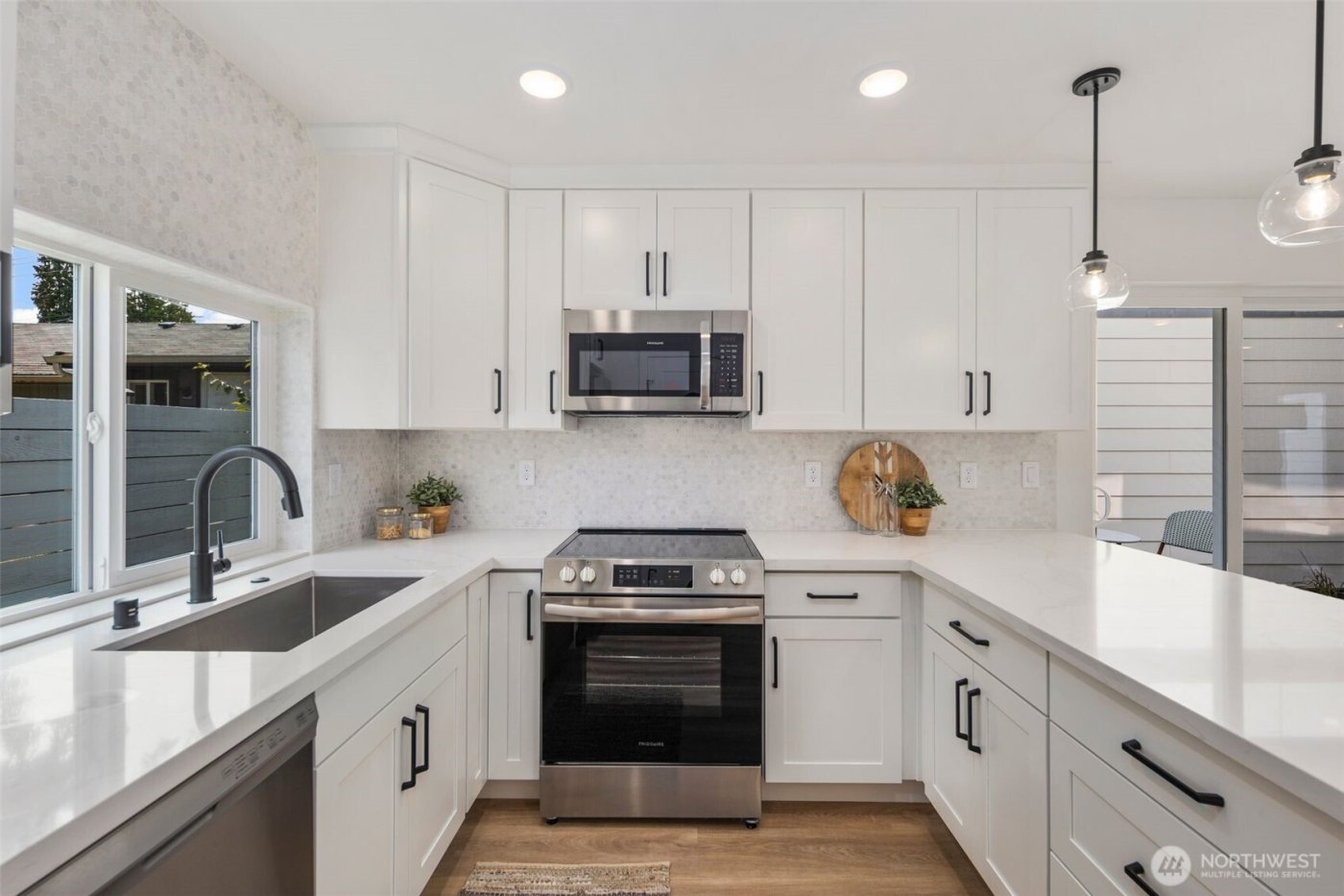 804 S Rose Street , Seattle, WA 98108