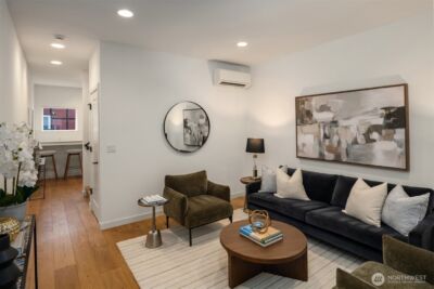 9553 Ashworth Avenue N #B, Seattle, WA 98103 - Photo 2