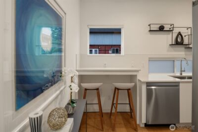 9553 Ashworth Avenue N #B, Seattle, WA 98103 - Photo 6