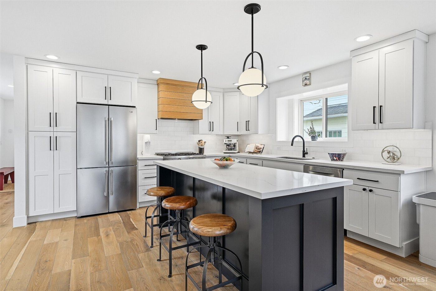 132 NE 52nd Street , Seattle, WA 98105