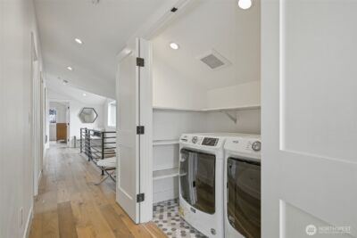 132 NE 52nd Street , Seattle, WA 98105 - Photo 30