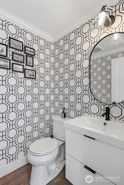 132 NE 52nd Street , Seattle, WA 98105 - Photo 8