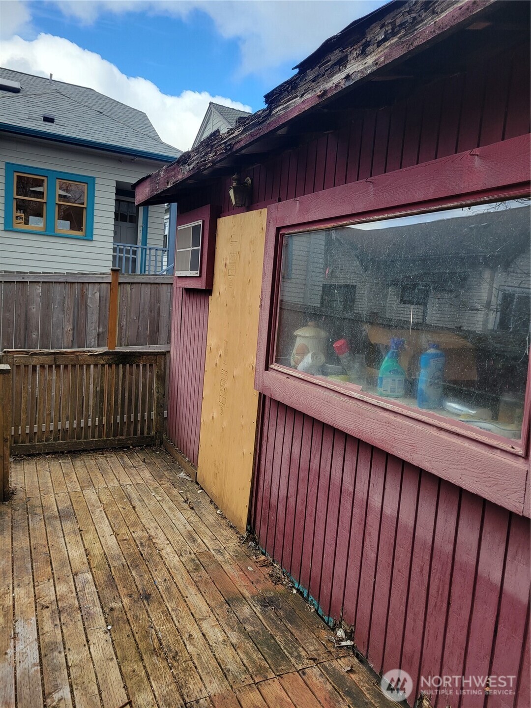 1111 NE 80th Street , Seattle, WA 98115