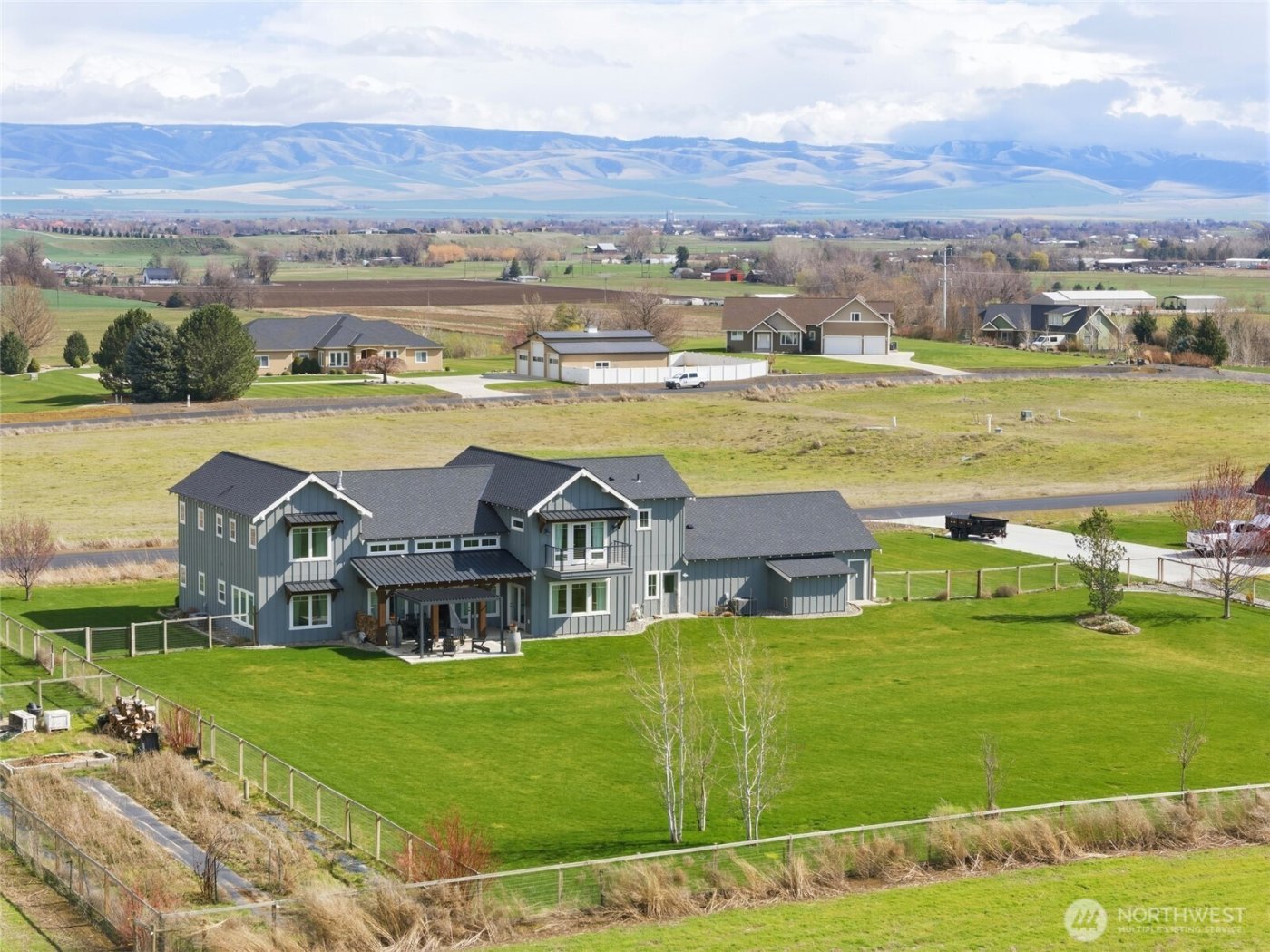 353 Bluff Haven Road , Walla Walla, WA 99362