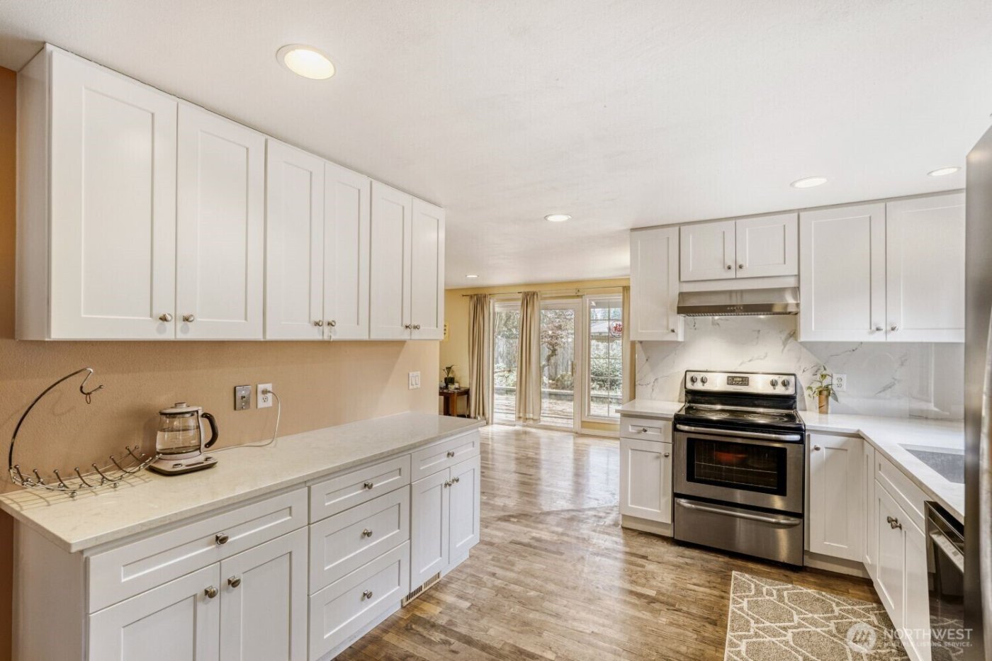 16717 NE 18th Street , Bellevue, WA 98008