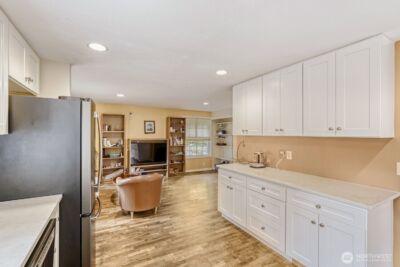 16717 NE 18th Street , Bellevue, WA 98008 - Photo 9