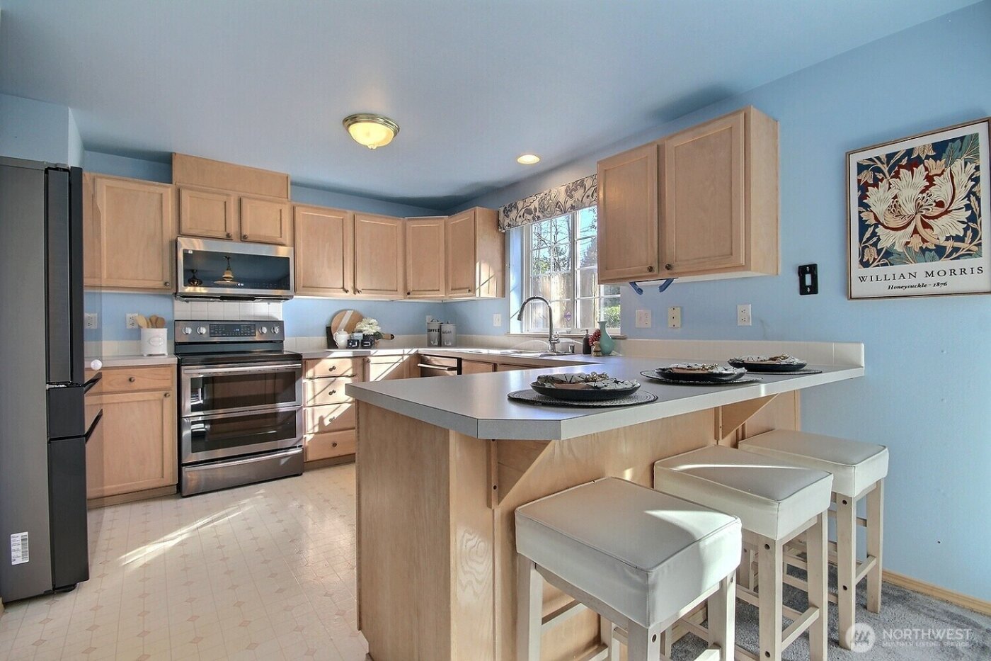 10513 SE 250th Place #F104, Kent, WA 98030