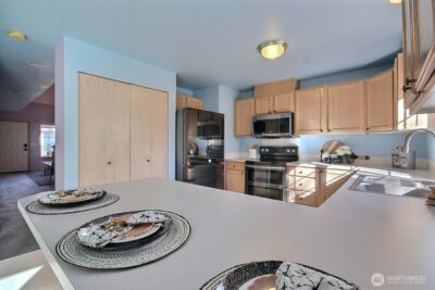 10513 SE 250th Place #F104, Kent, WA 98030 - Photo 13