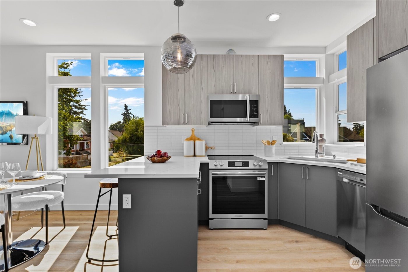 8303 C 12th Avenue NW, Seattle, WA 98117