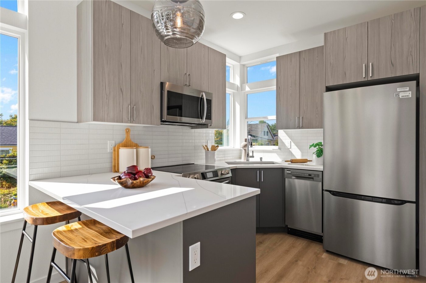 8303 C 12th Avenue NW, Seattle, WA 98117