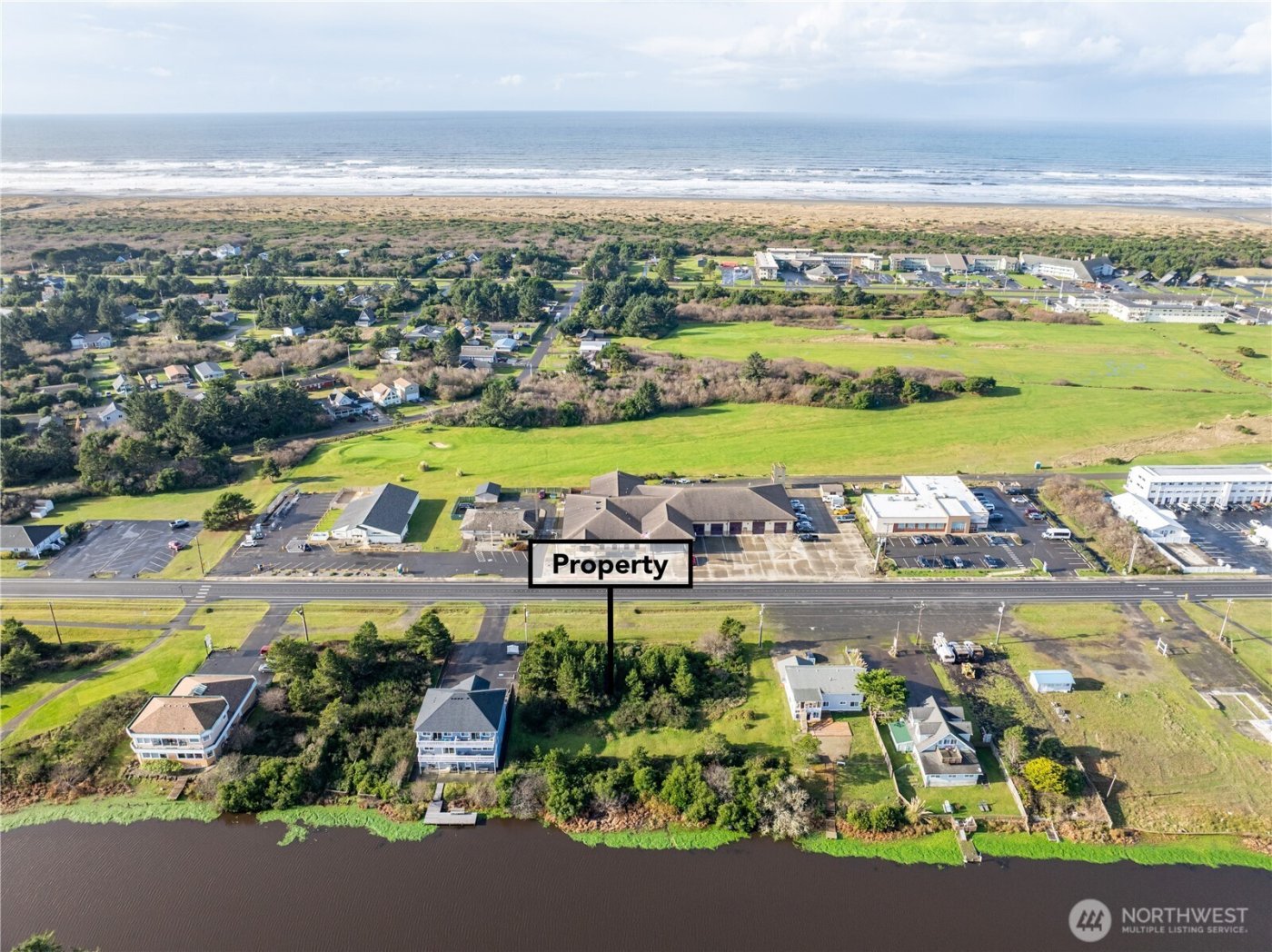 564 & 568 Point Brown Avenue NE, Ocean Shores, WA 98569