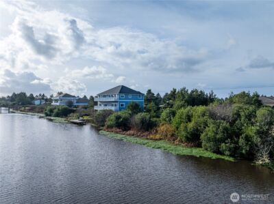 564 & 568 Point Brown Avenue NE, Ocean Shores, WA 98569 - Photo 13