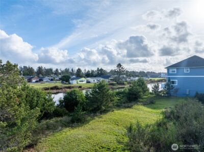 564 & 568 Point Brown Avenue NE, Ocean Shores, WA 98569 - Photo 18