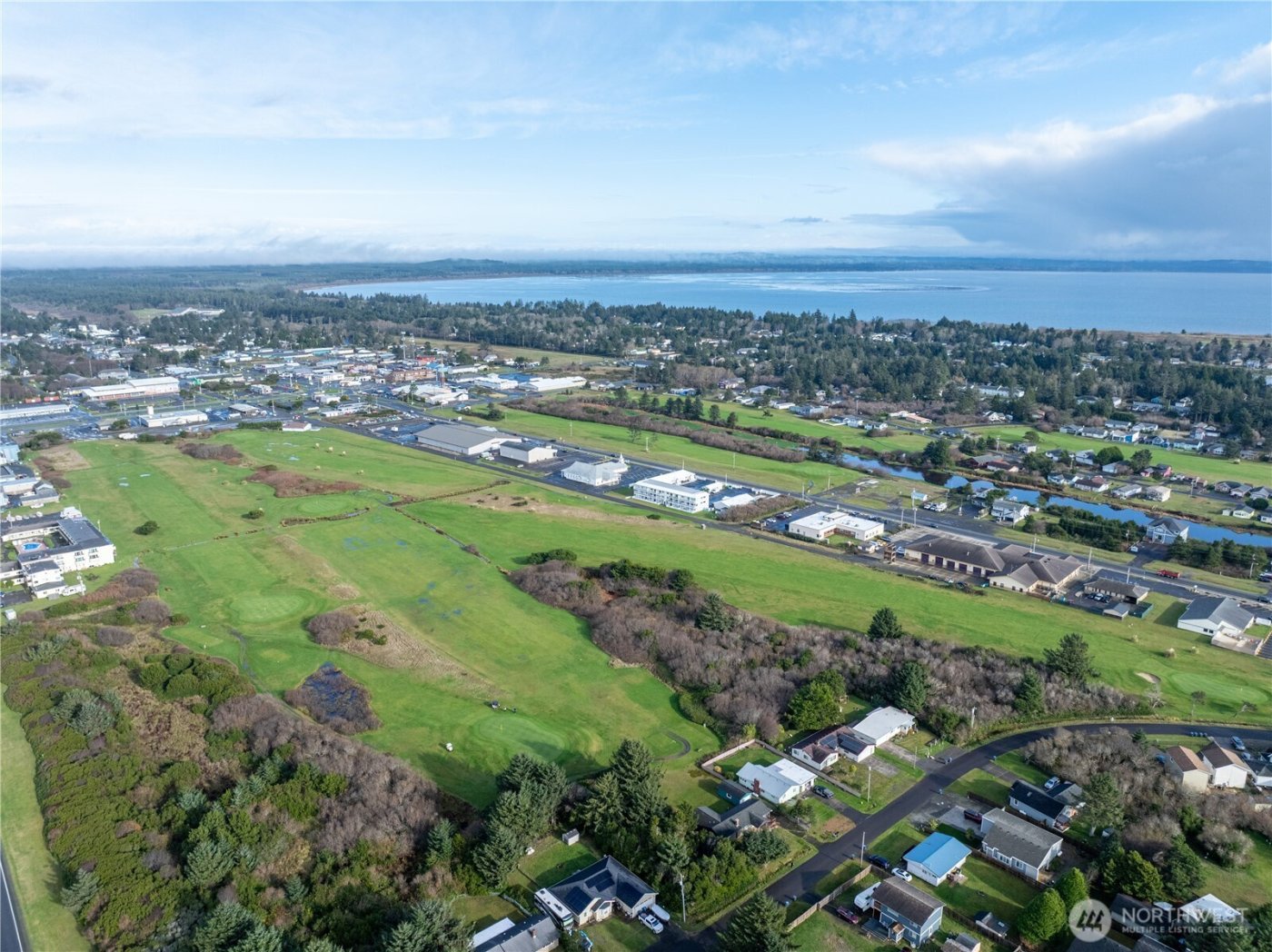 564 & 568 Point Brown Avenue NE, Ocean Shores, WA 98569