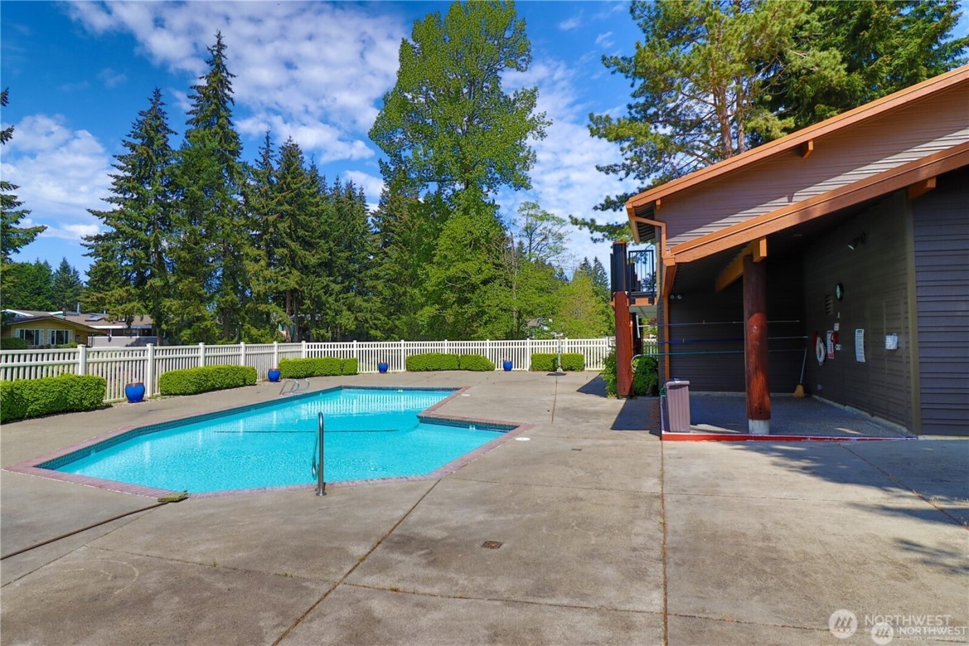 2500 S 370th Street #225, Federal Way, WA 98003