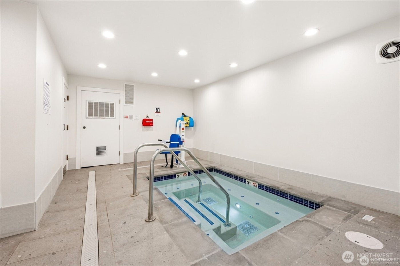 2500 S 370th Street #225, Federal Way, WA 98003