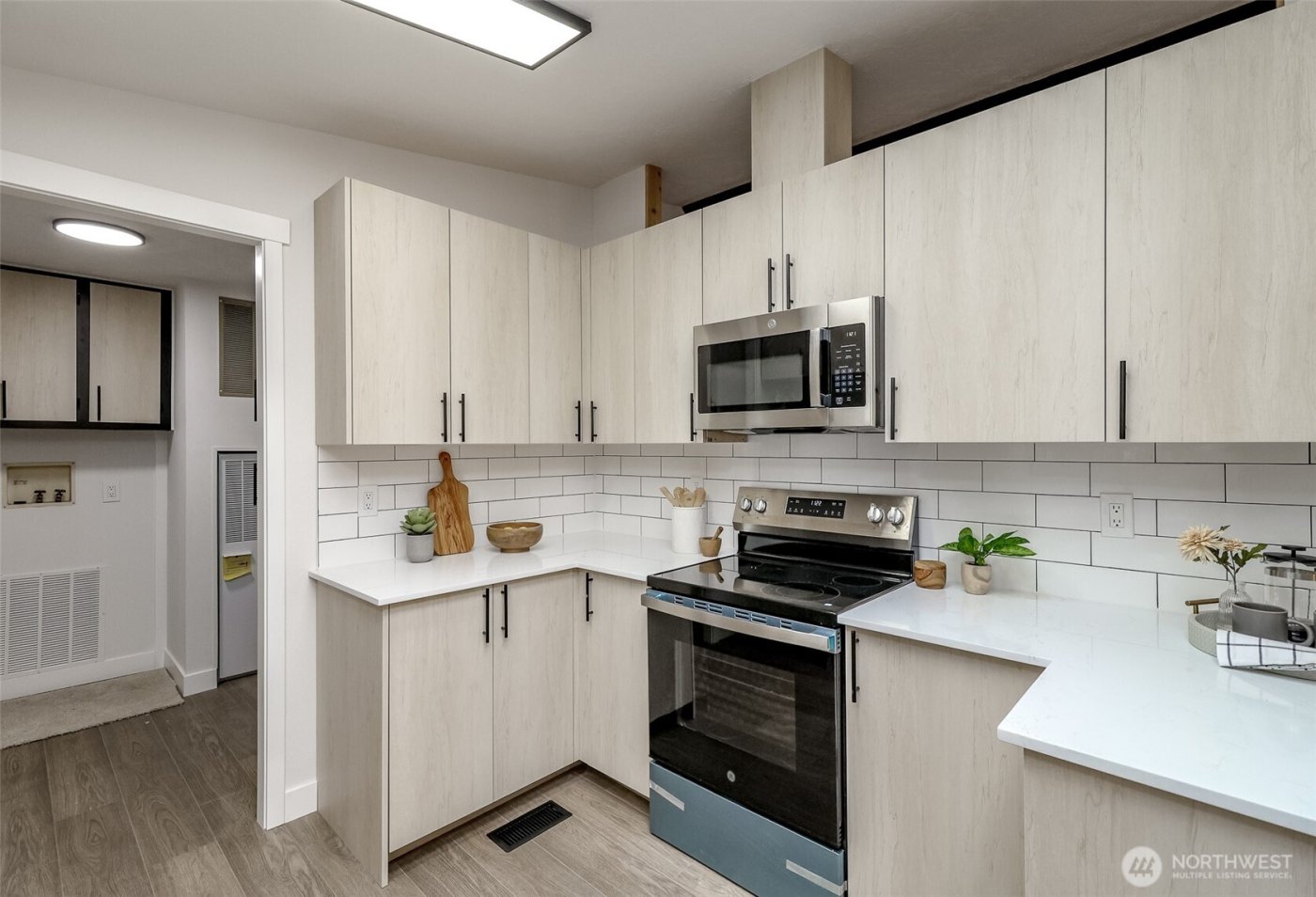 2500 S 370th Street #225, Federal Way, WA 98003