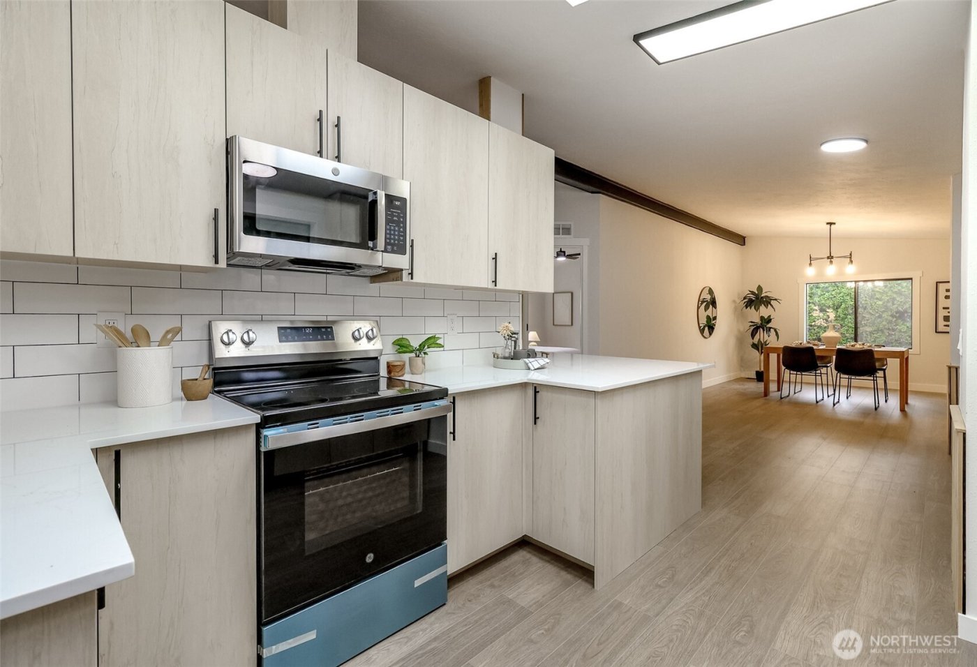 2500 S 370th Street #225, Federal Way, WA 98003