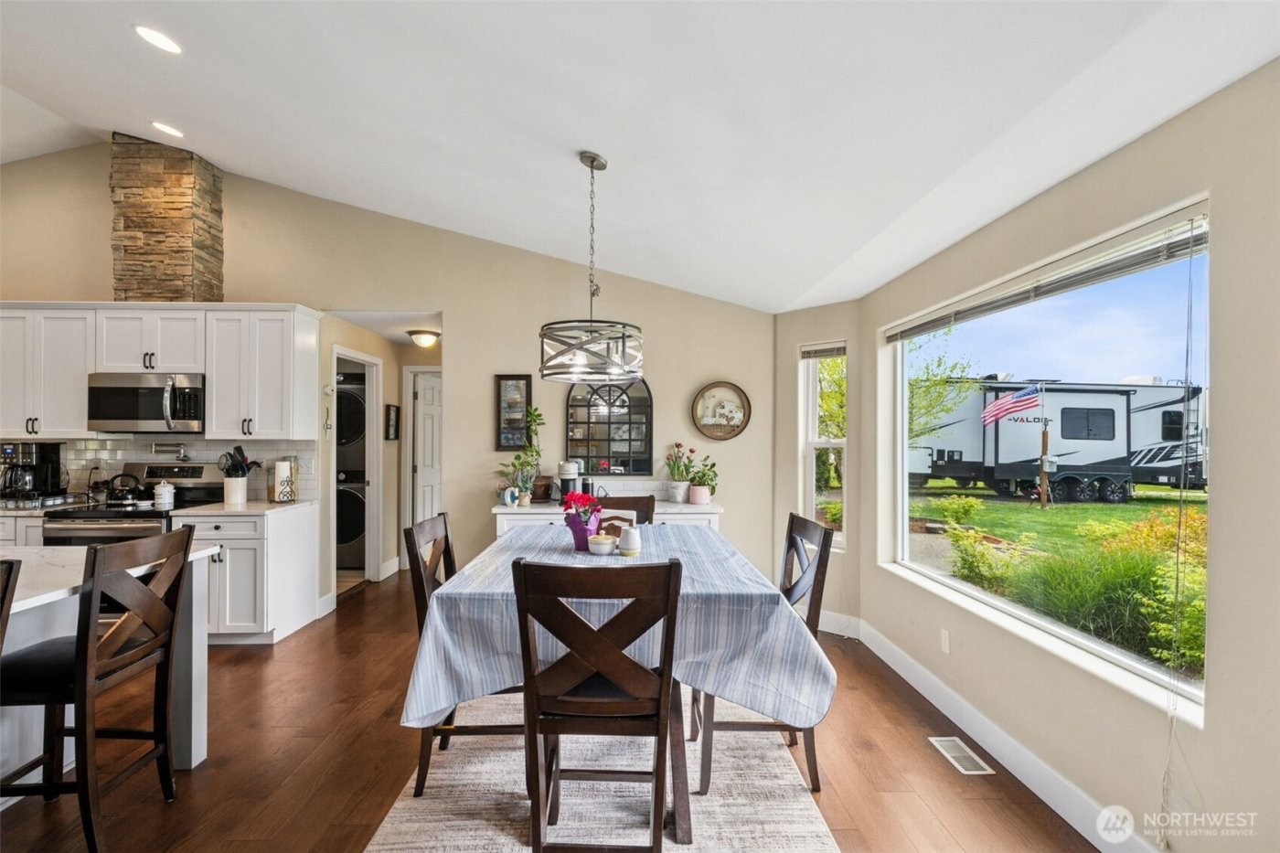 109 View Point Drive , Salkum, WA 98582