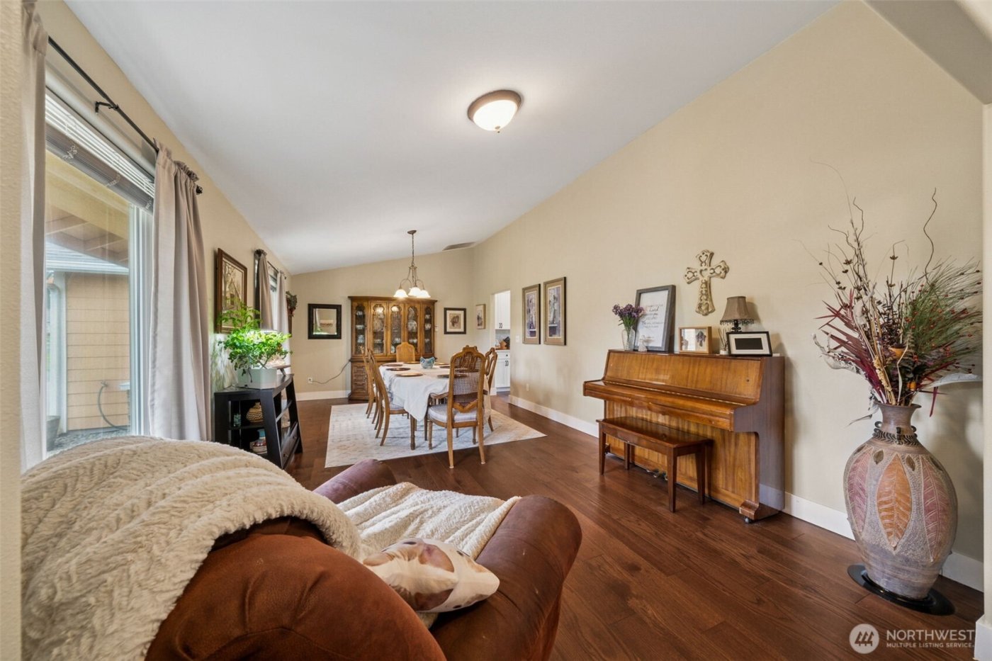 109 View Point Drive , Salkum, WA 98582