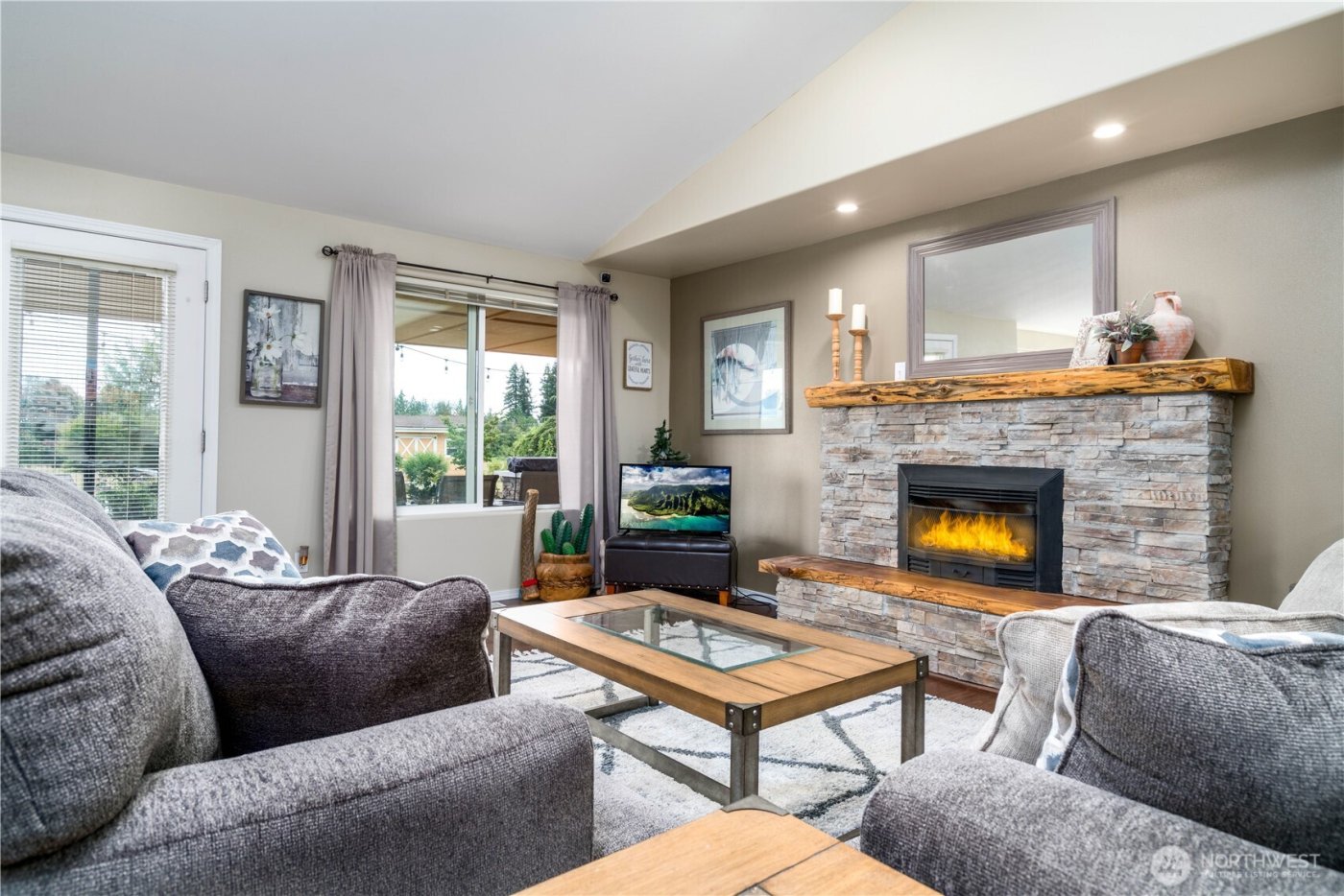 109 View Point Drive , Salkum, WA 98582