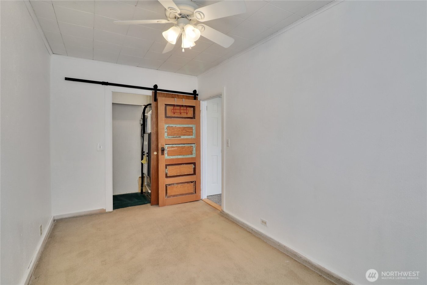 108 2nd Street SE, Rainier, WA 98576