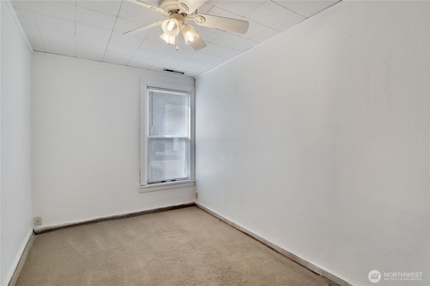 108 2nd Street SE, Rainier, WA 98576