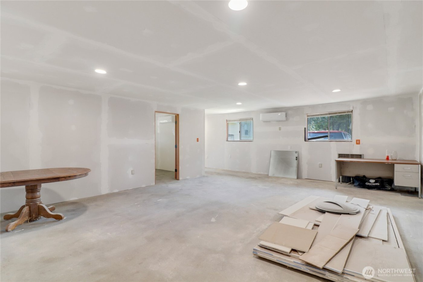 108 2nd Street SE, Rainier, WA 98576