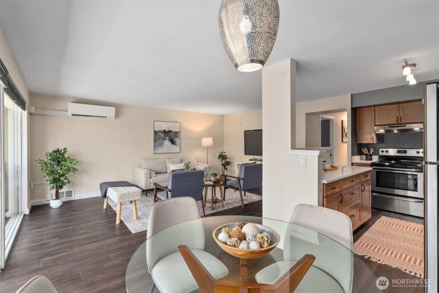 1740 Melrose Avenue #203, Seattle, WA 98122