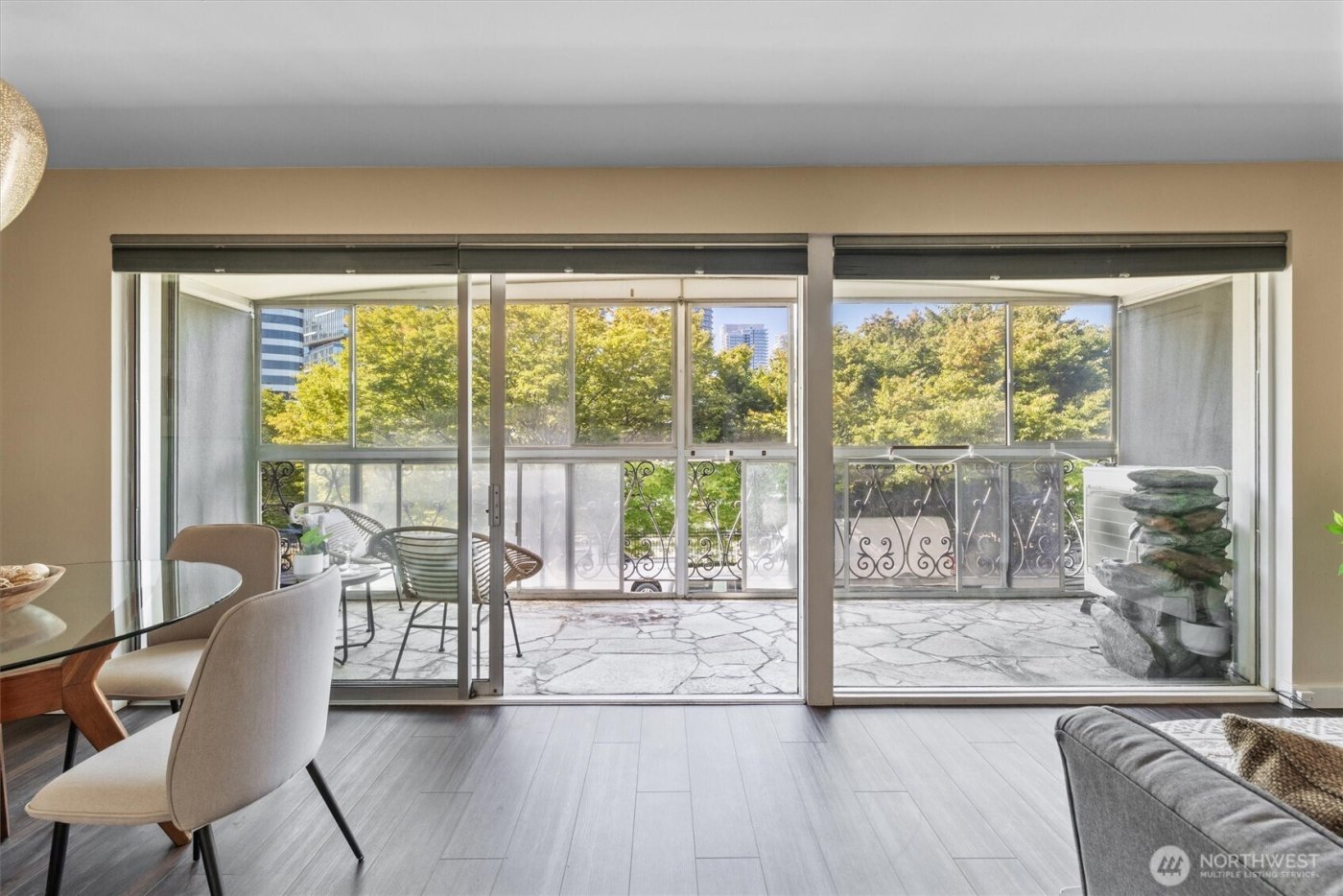 1740 Melrose Avenue #203, Seattle, WA 98122