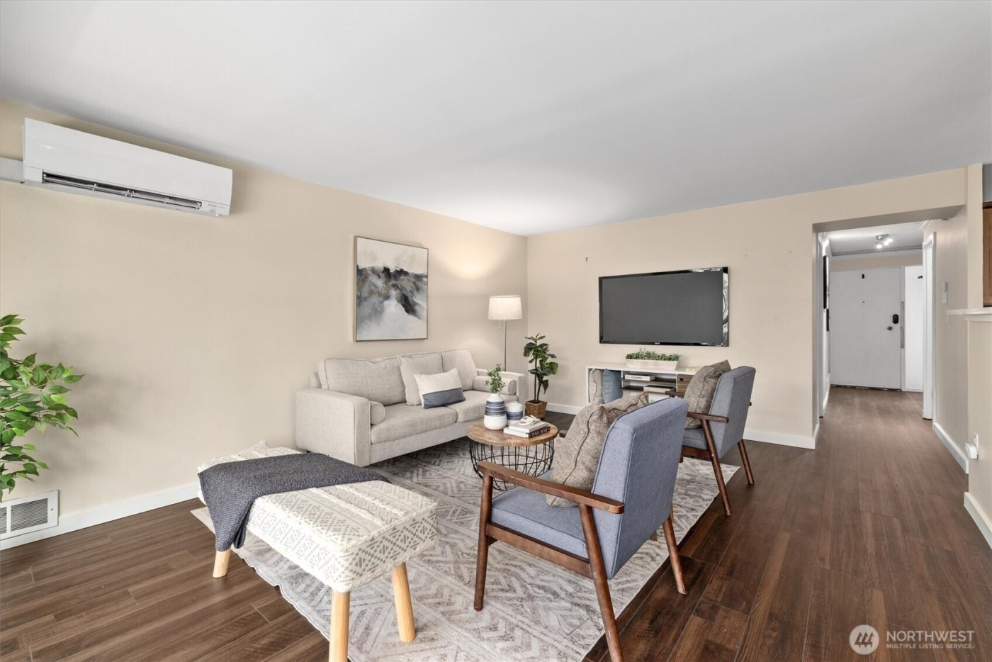 1740 Melrose Avenue #203, Seattle, WA 98122