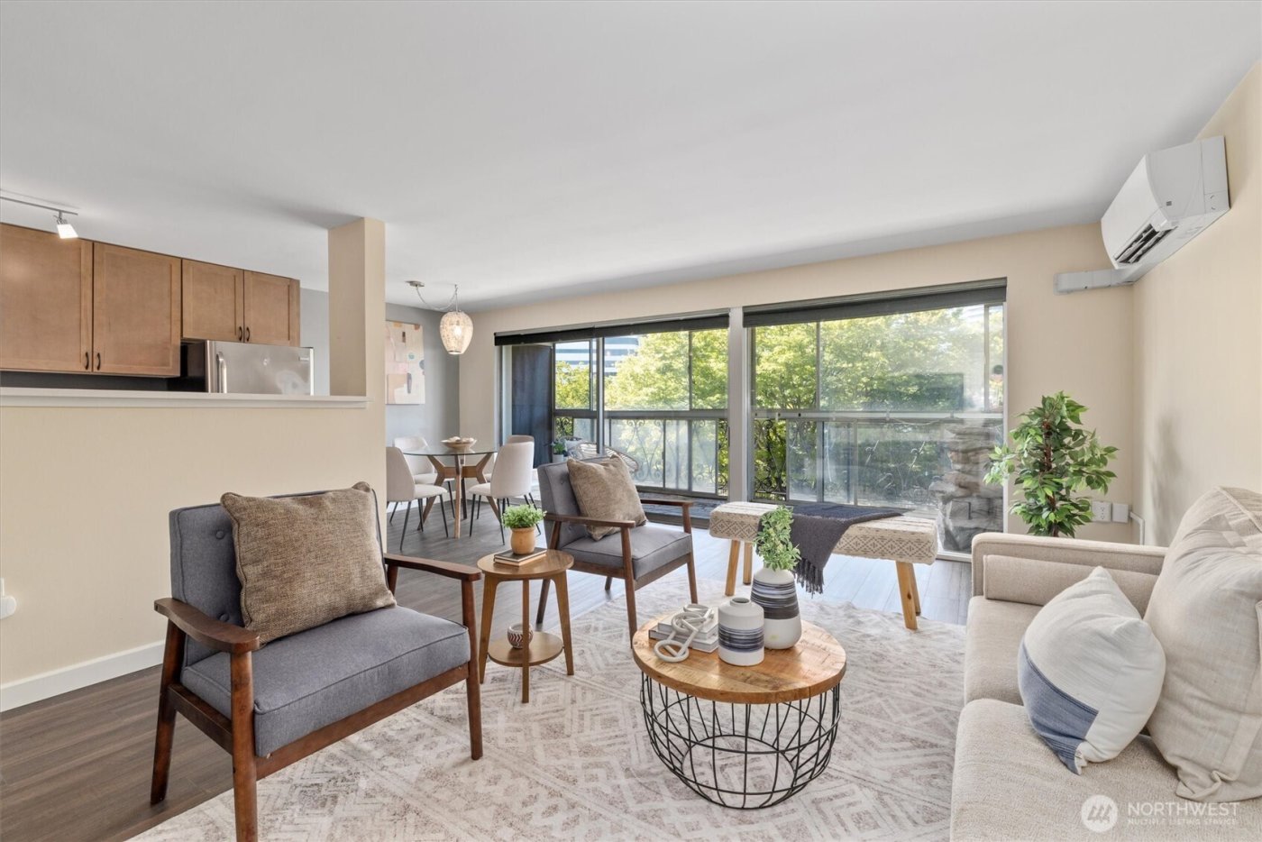 1740 Melrose Avenue #203, Seattle, WA 98122