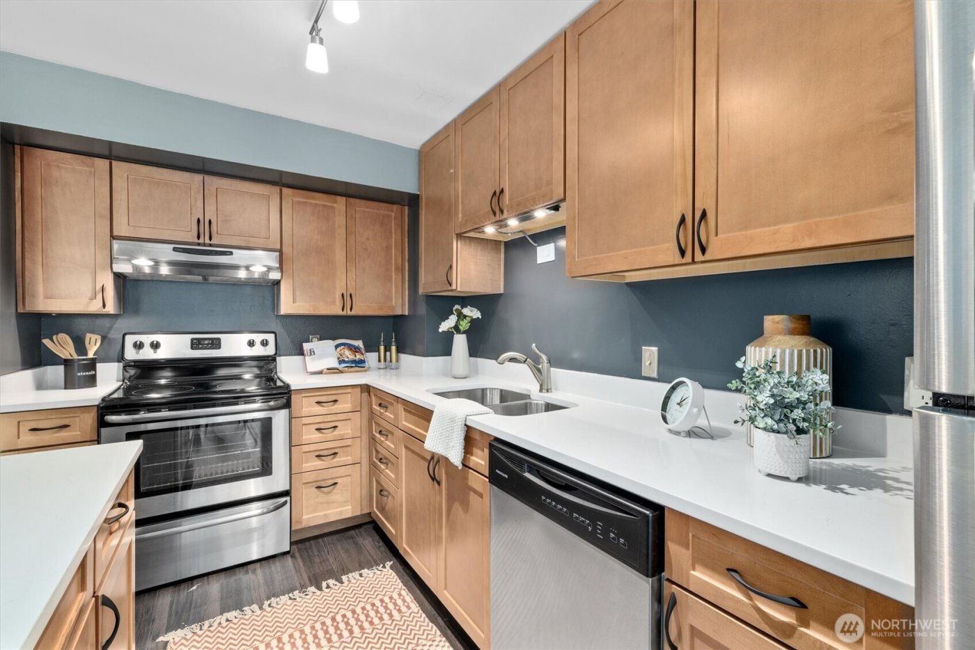 1740 Melrose Avenue #203, Seattle, WA 98122