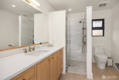 7315 51st Avenue NE, Seattle, WA 98115-6133 - Photo 11