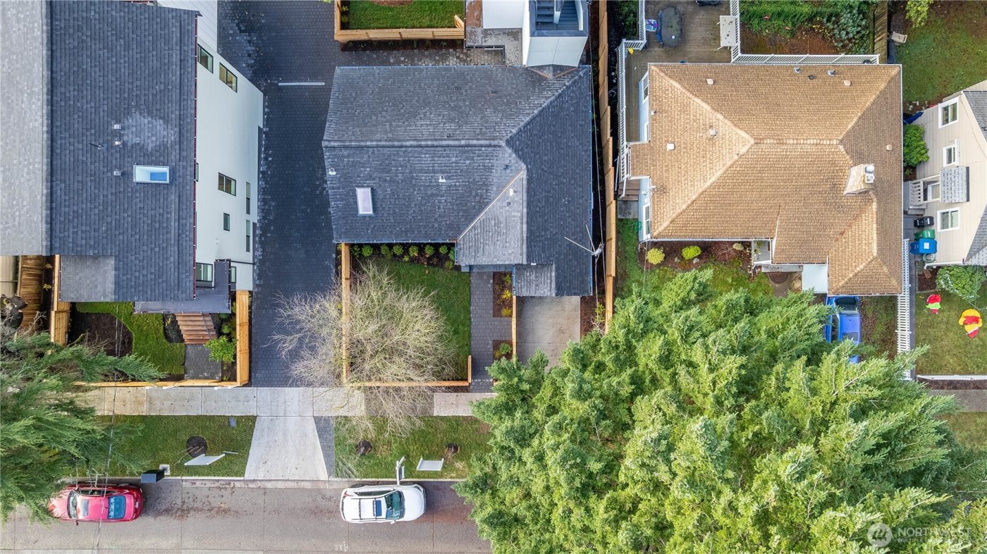 7341 21st Avenue NE #B, Seattle, WA 98115