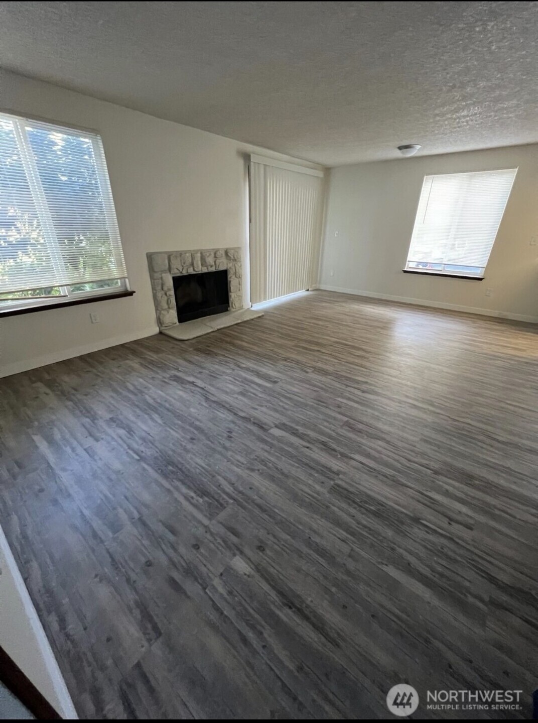 34027 1st Place S, Federal Way, WA 98003