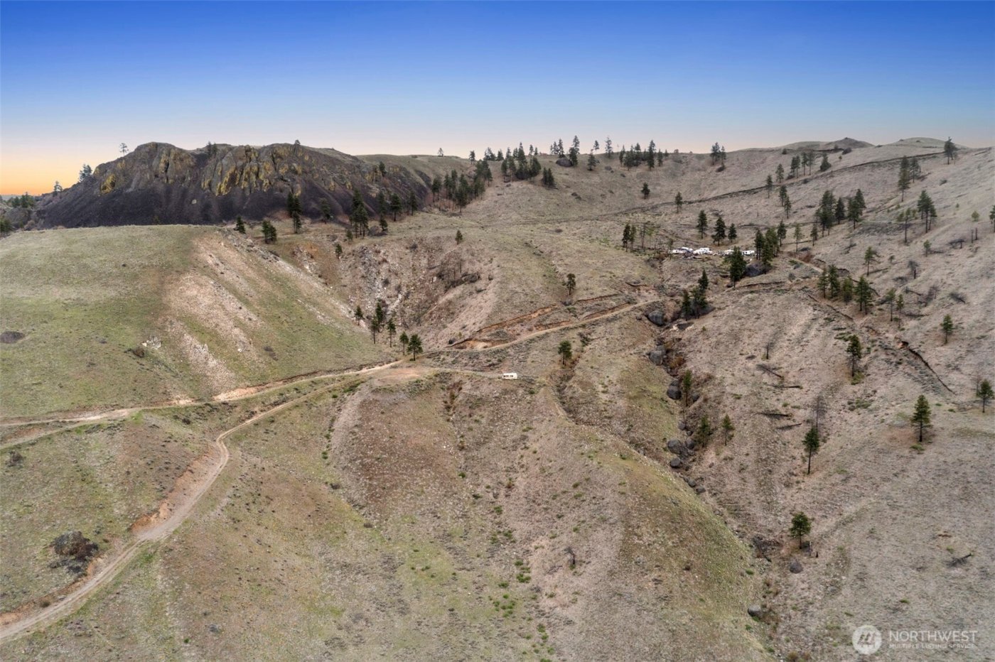 1 Pine Bluffs Lane , Orondo, WA 98830