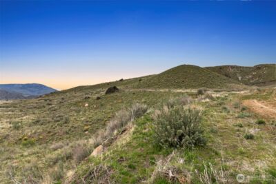 1 Pine Bluffs Lane , Orondo, WA 98830 - Photo 9
