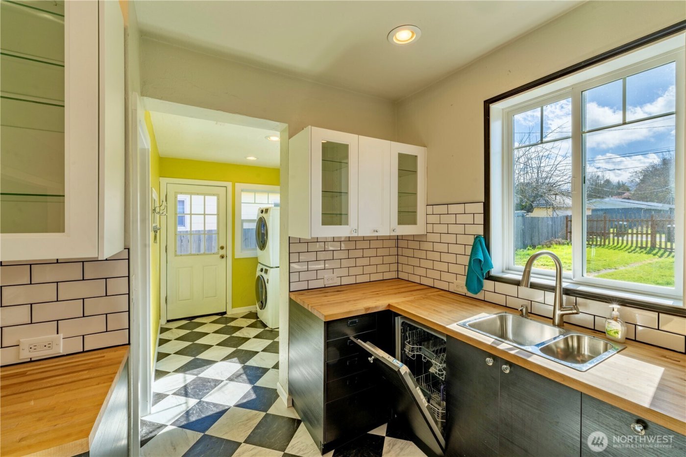 630 E 4th Street , Port Angeles, WA 98362