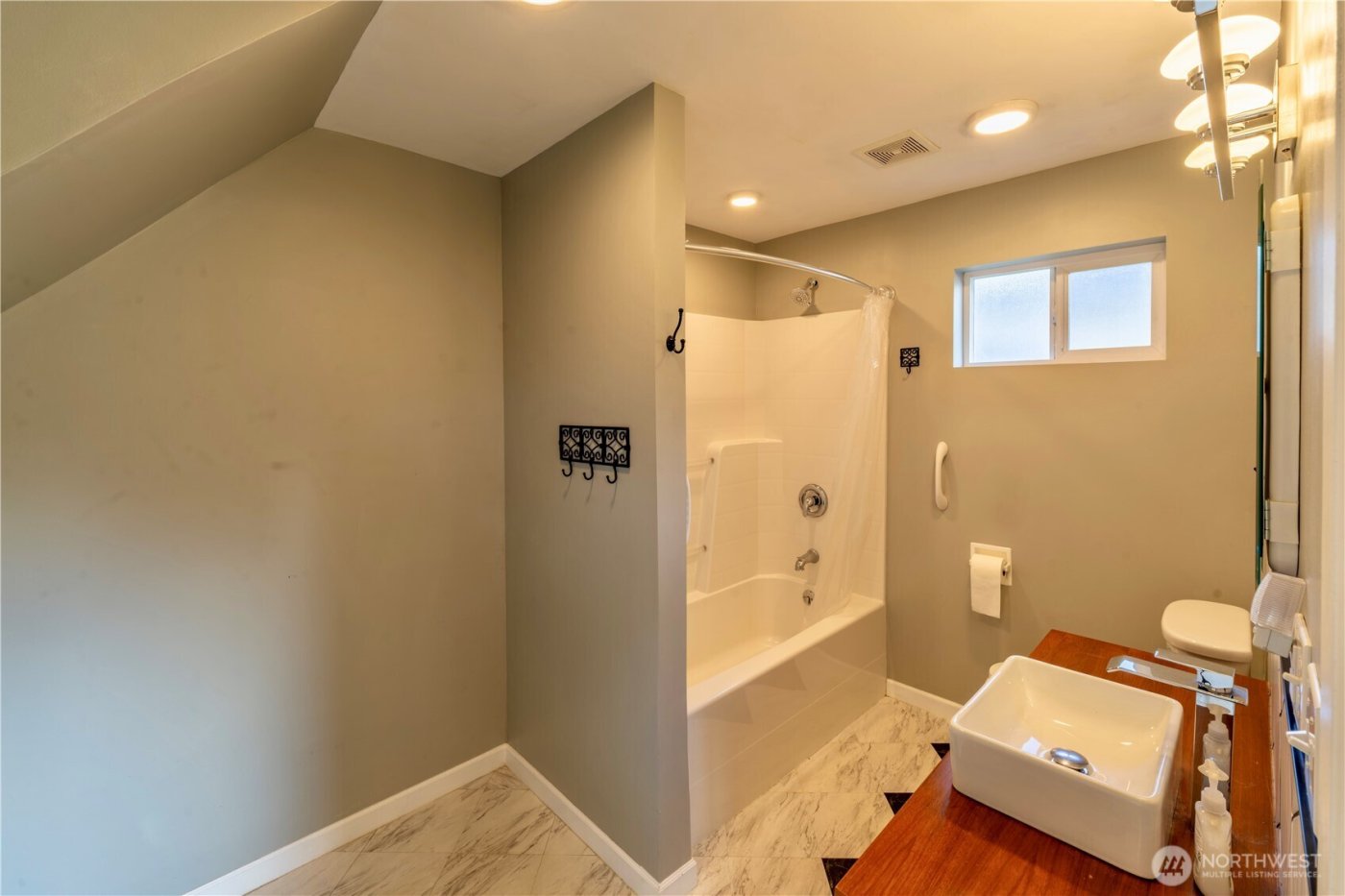 630 E 4th Street , Port Angeles, WA 98362