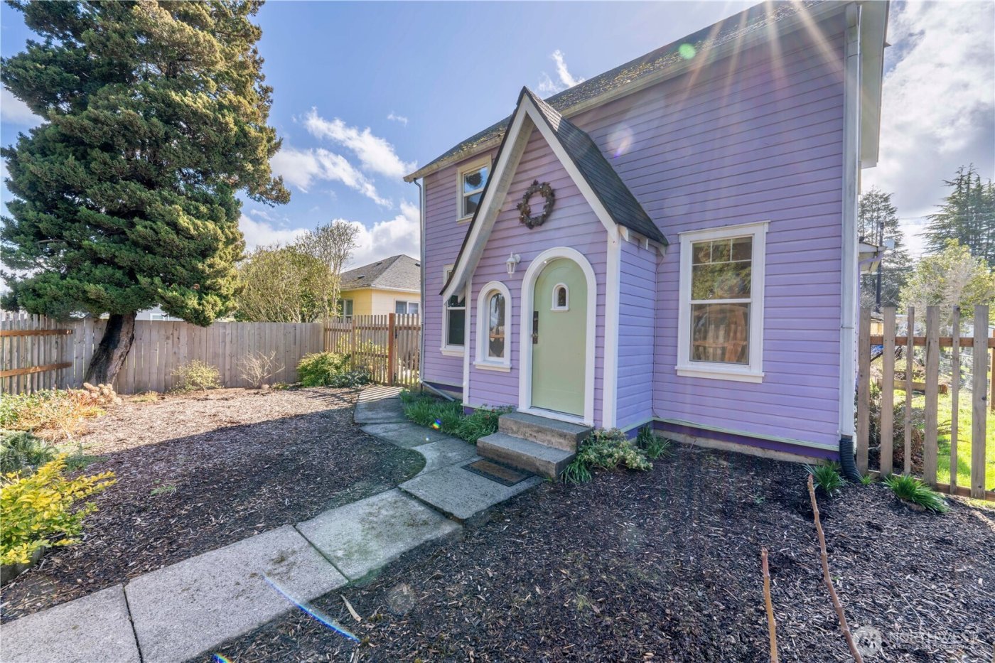 630 E 4th Street , Port Angeles, WA 98362