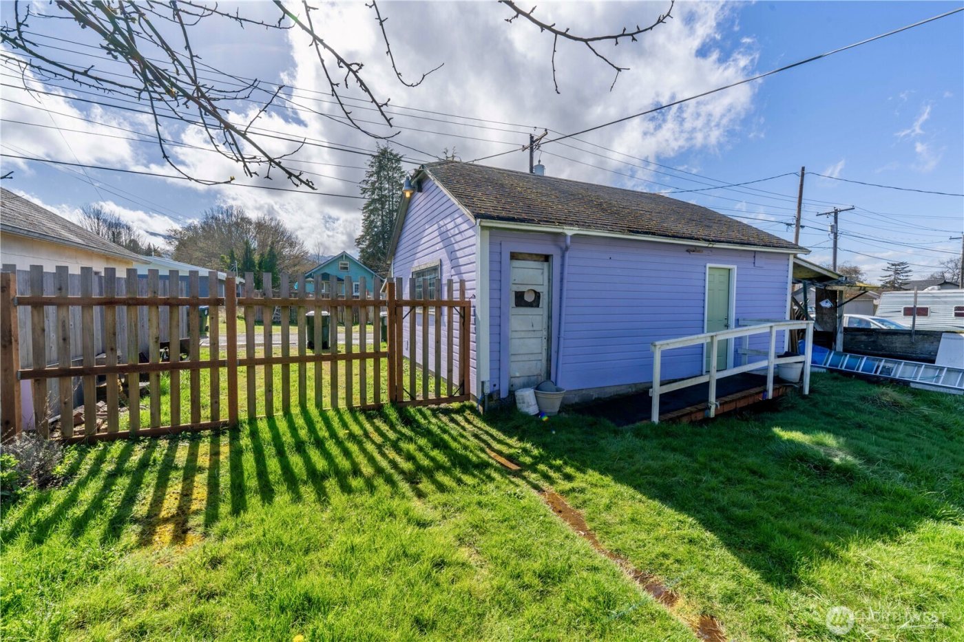 630 E 4th Street , Port Angeles, WA 98362