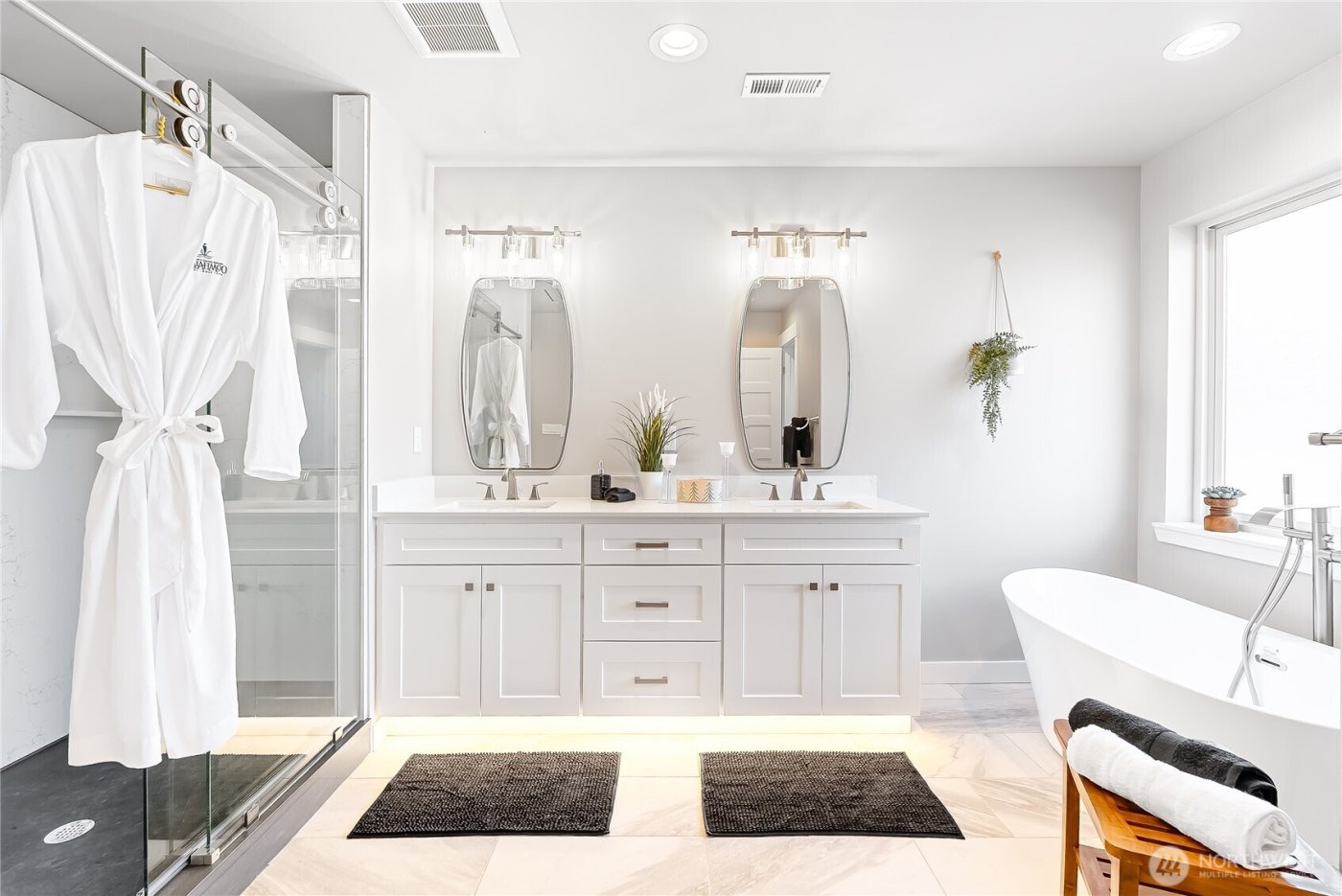 9077 Sea Mist Lane , Blaine, WA 98230