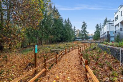 1142 129th Court NE #302, Bellevue, WA 98005 - Photo 17