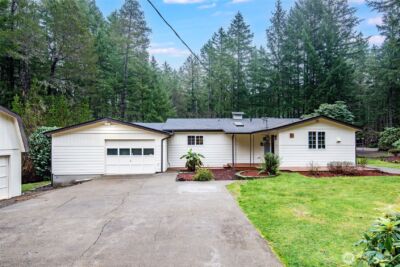 30 E Restful Road , Grapeview, WA 98546
