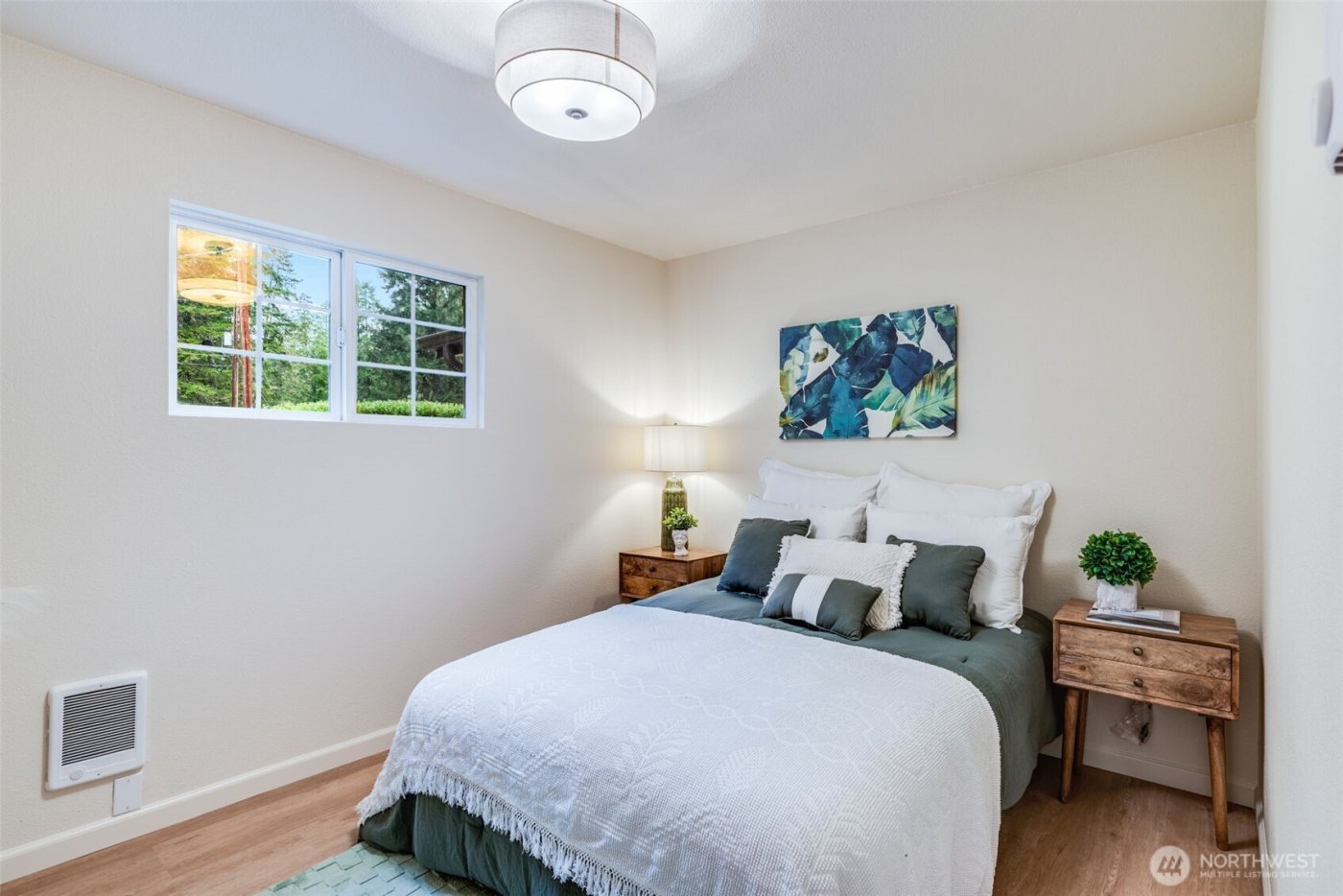 30 E Restful Road , Grapeview, WA 98546