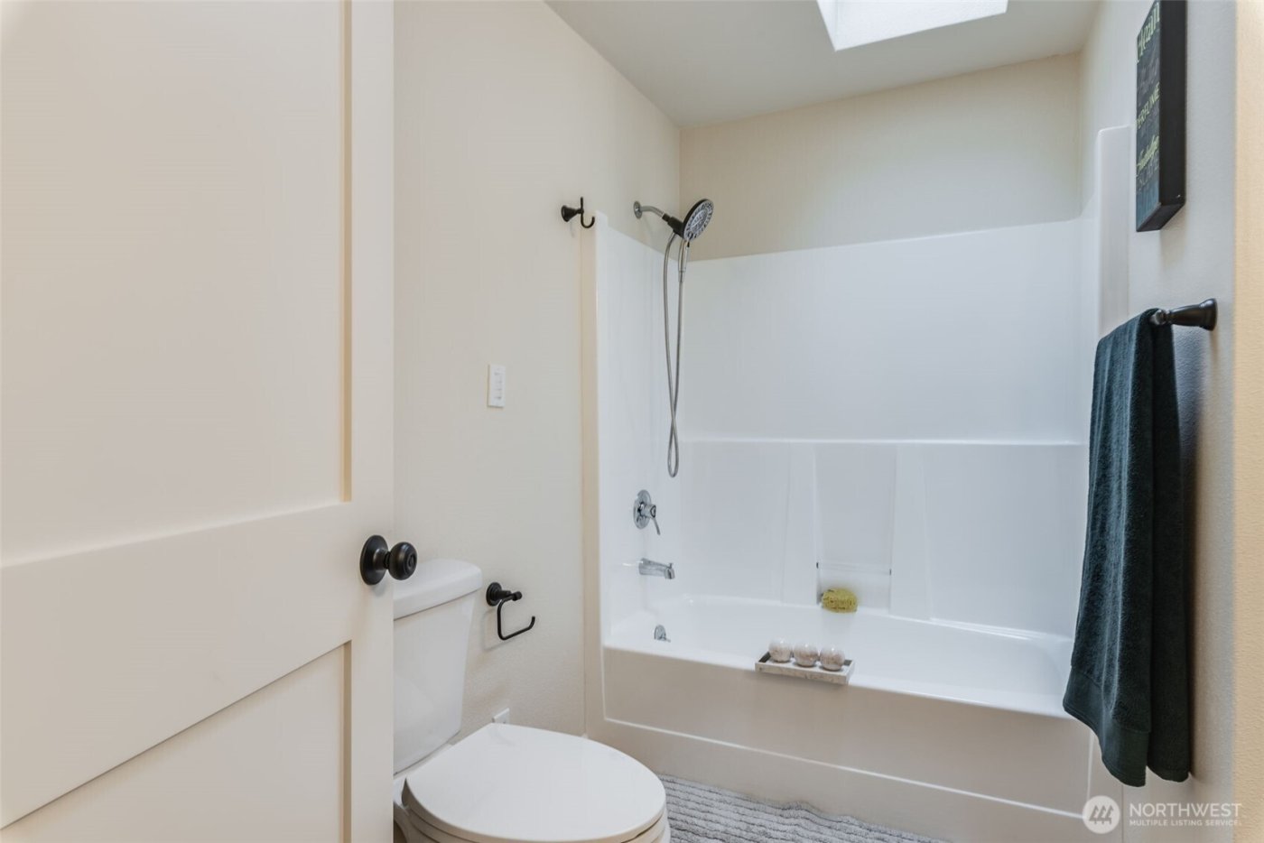 30 E Restful Road , Grapeview, WA 98546