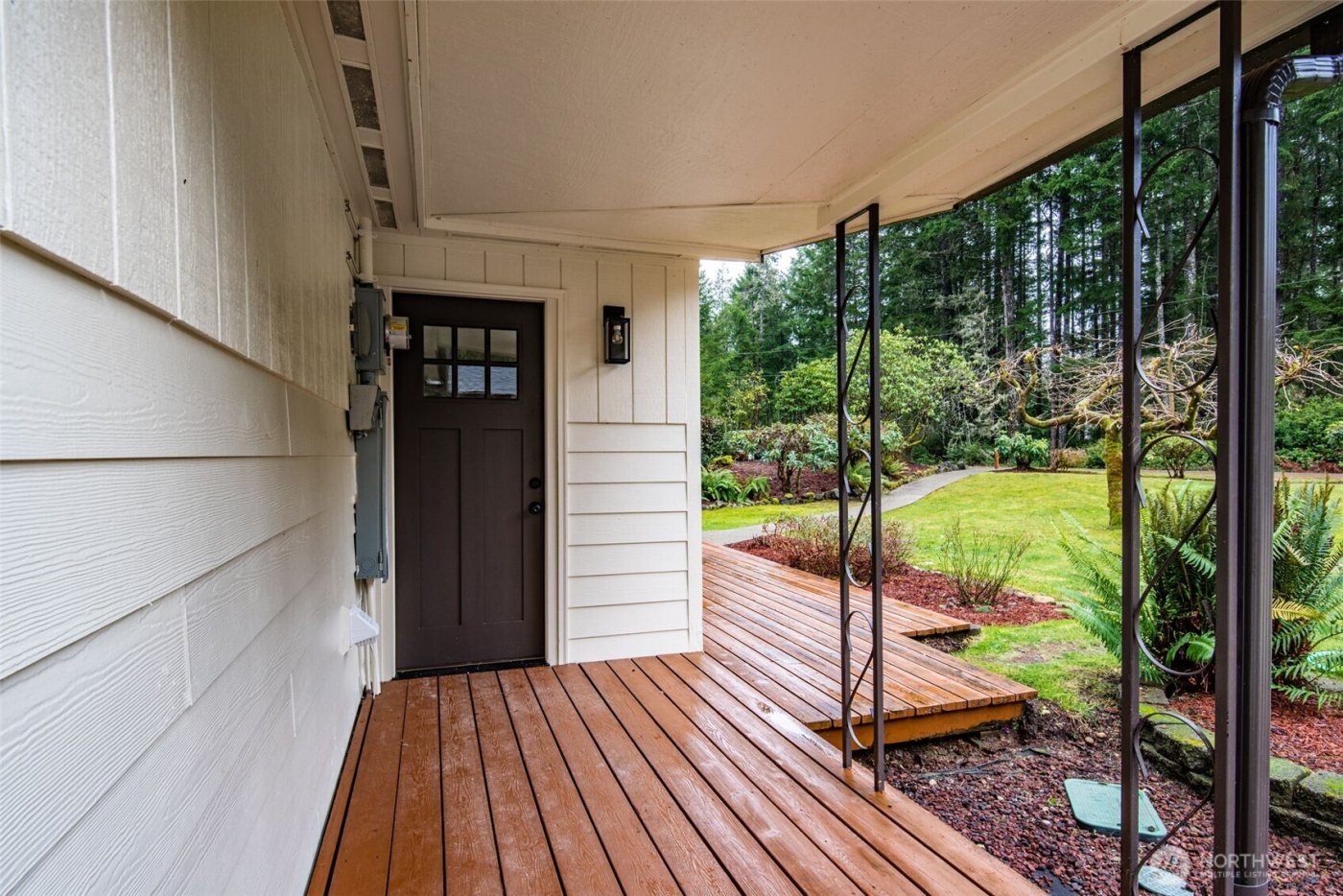 30 E Restful Road , Grapeview, WA 98546