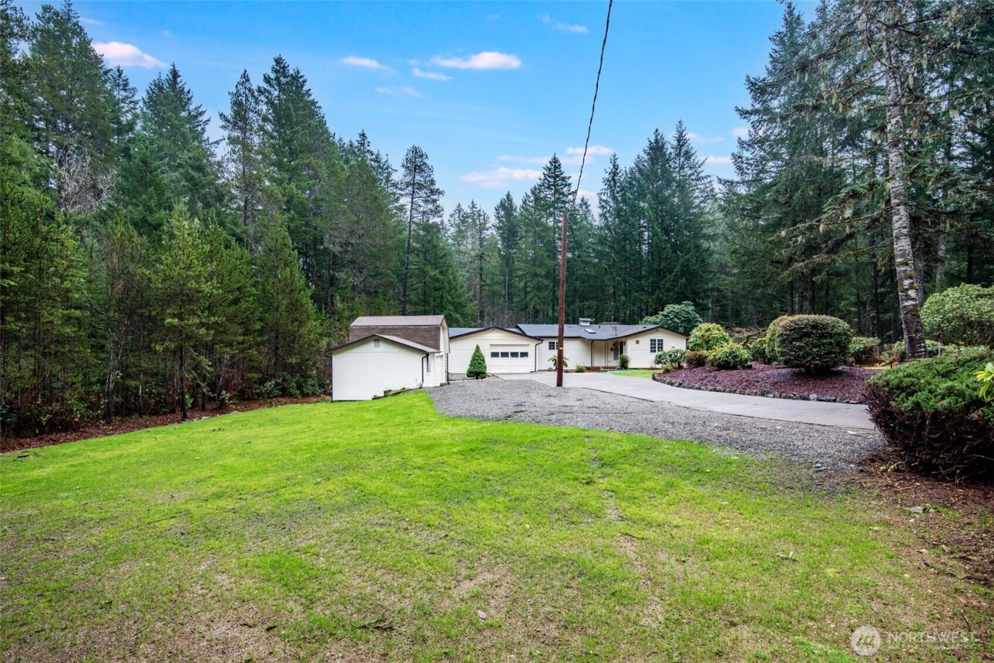 30 E Restful Road , Grapeview, WA 98546